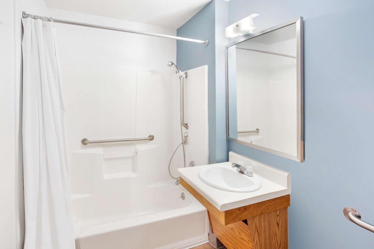 Woodspring Suites Brownsville Zewnętrze zdjęcie